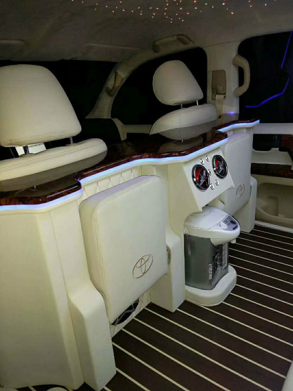 西安丰田酷路泽内饰改装哪里有jpg