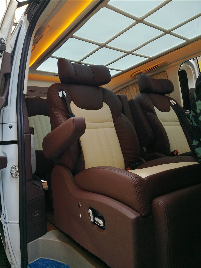 西安奔驰商务车内饰改装哪家好.jpg