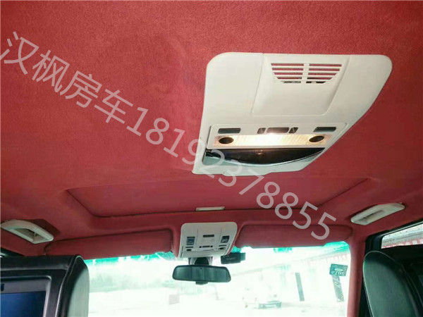 西安路虎商务车内饰改装多少钱.jpg
