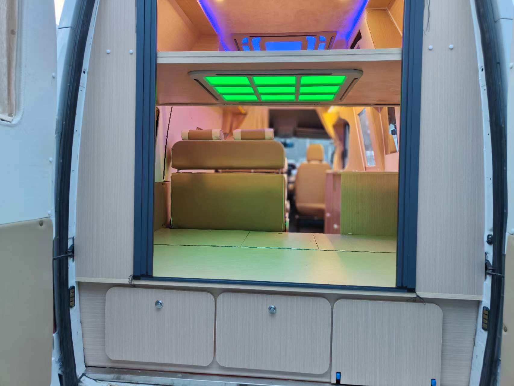 大通V80旅居房车